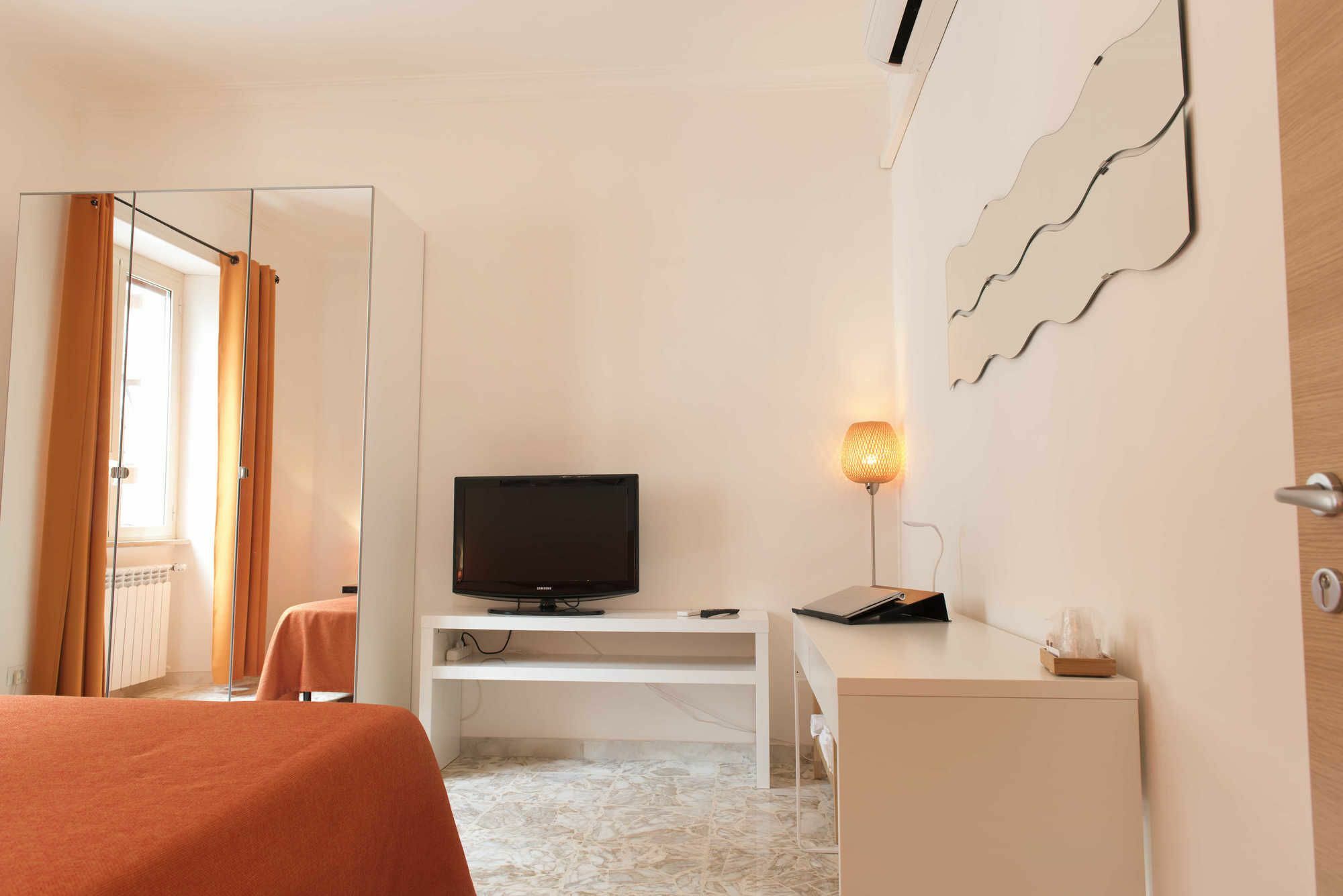 Michelangelo Apartment Civitavecchia Extérieur photo